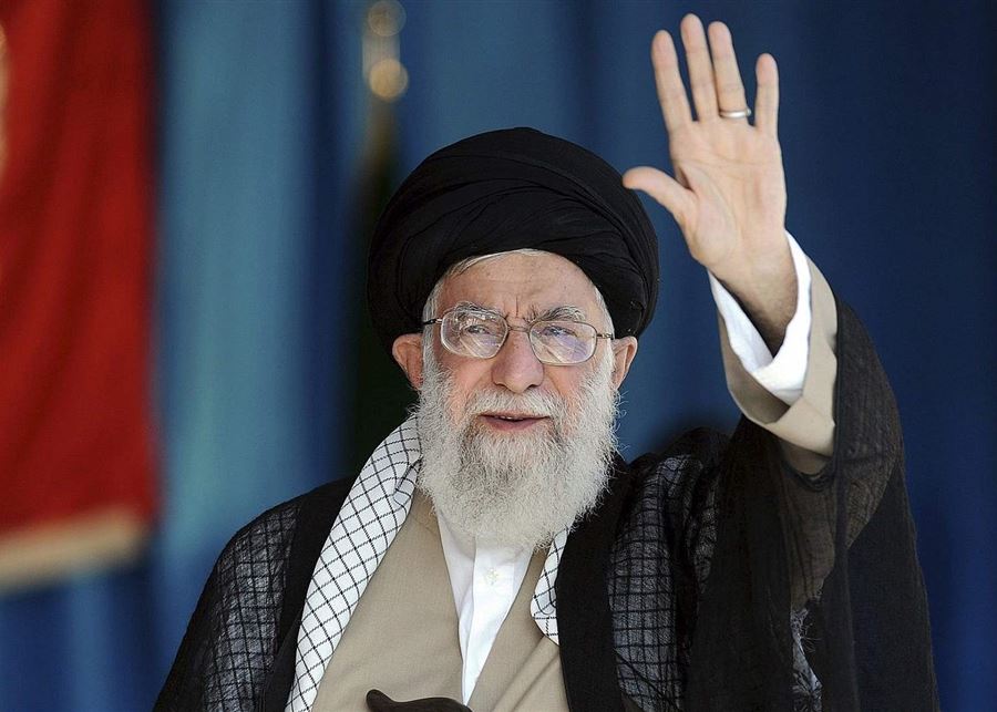 Le Guide suprême iranien approuve la nomination de Mokhber comme président par intérim